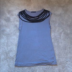 Blu Heaven Top. Gray/Black. Size M.